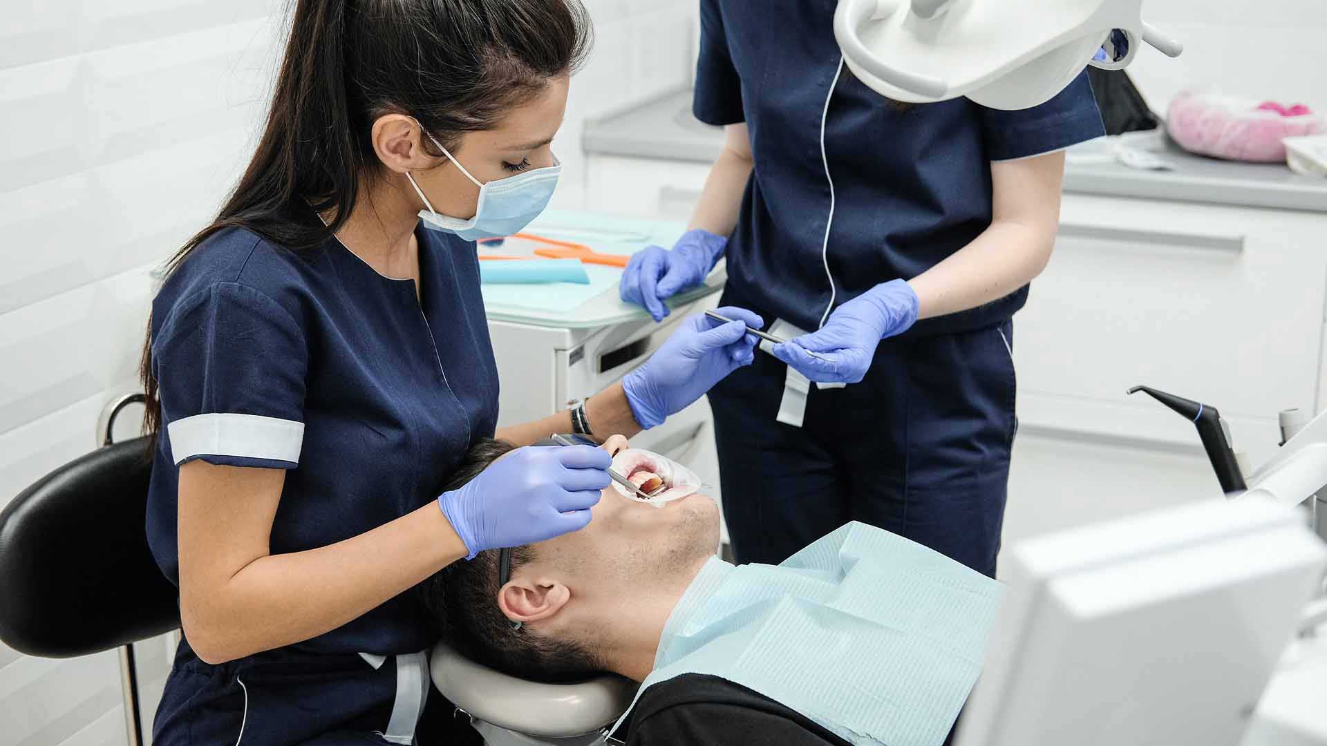 Take The Best Quality Dental Treatment